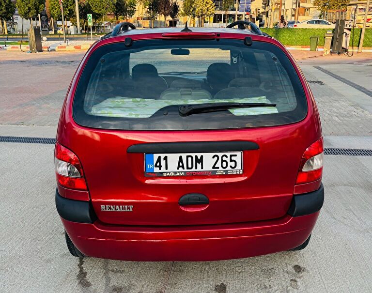 RENAULT SCENIC