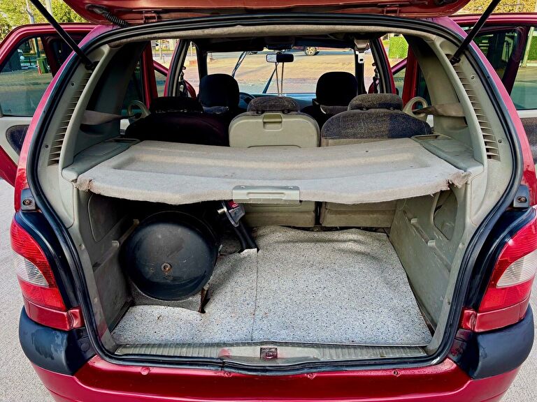 RENAULT SCENIC