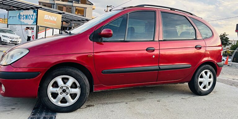 RENAULT SCENIC
