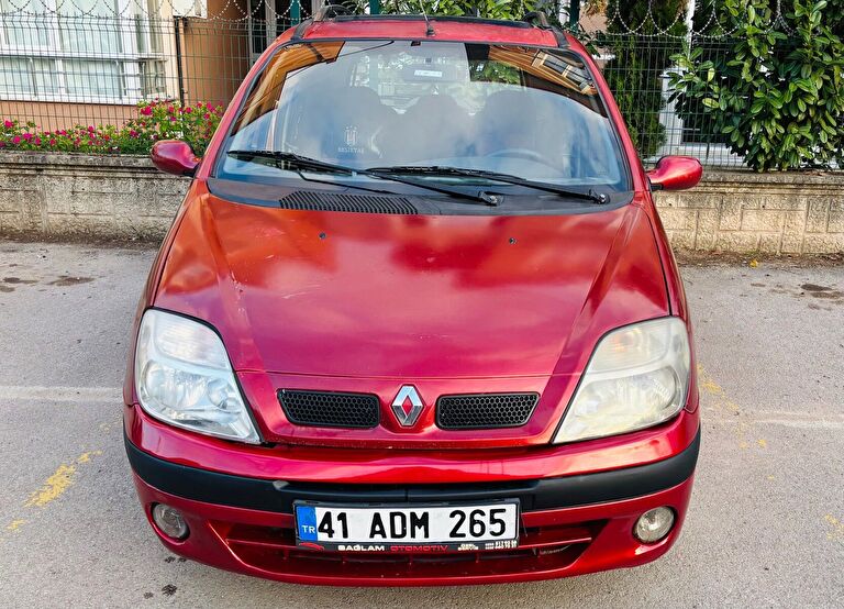 RENAULT SCENIC