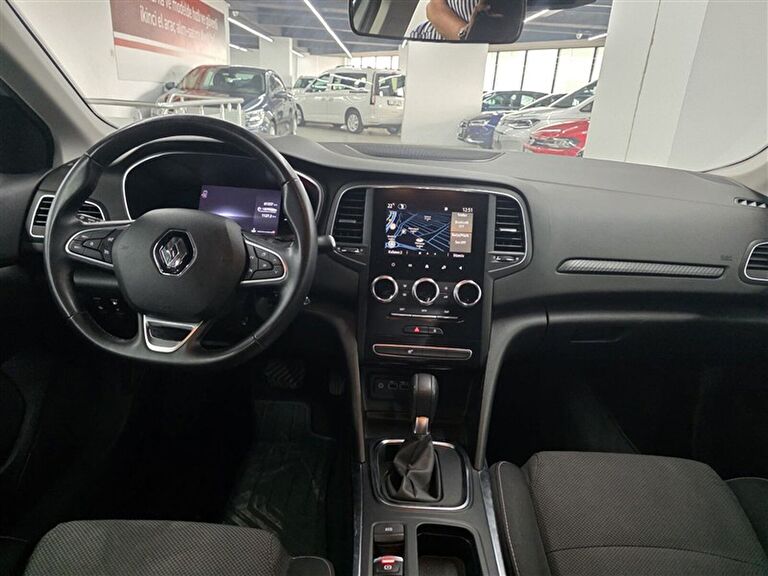 RENAULT MEGANE
