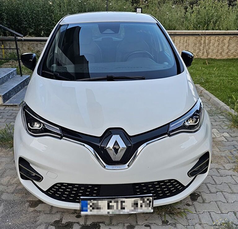 RENAULT ZOE