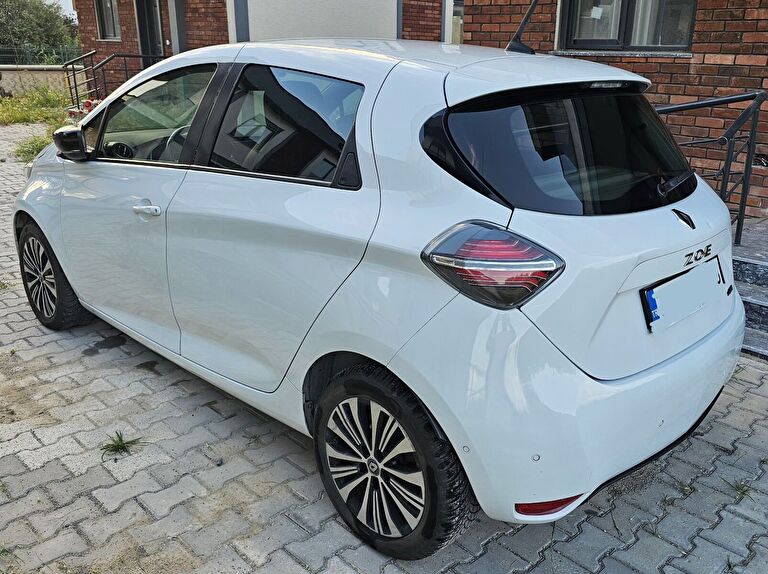 RENAULT ZOE