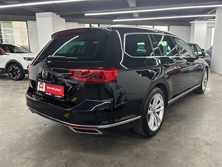 VOLKSWAGEN PASSAT VARIANT
