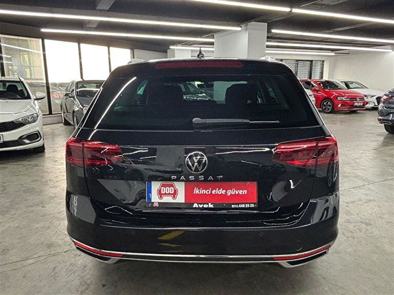 VOLKSWAGEN PASSAT VARIANT