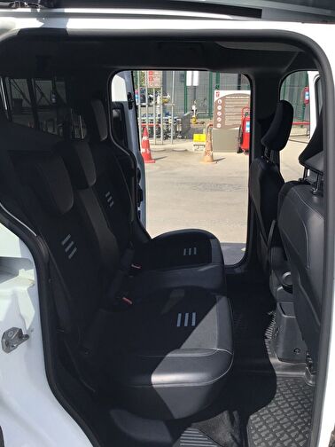 FORD TOURNEO COURIER