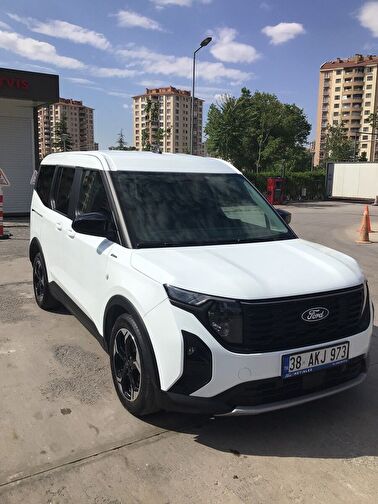 FORD TOURNEO COURIER