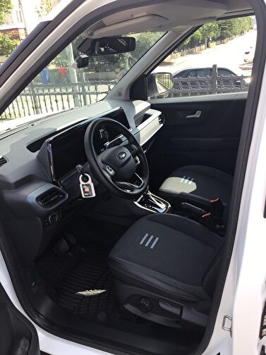 FORD TOURNEO COURIER