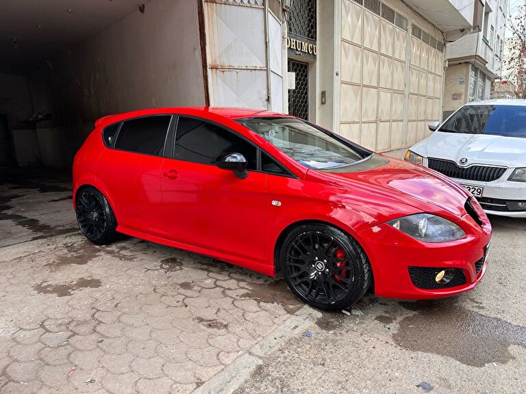 SEAT LEON