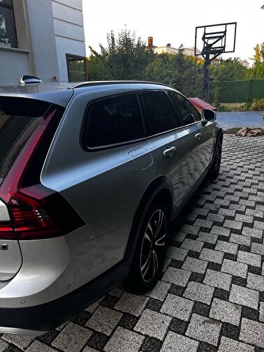 VOLVO V90 CROSS COUNTRY