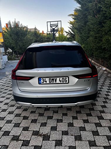 VOLVO V90 CROSS COUNTRY