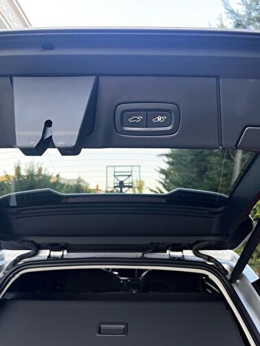 VOLVO V90 CROSS COUNTRY