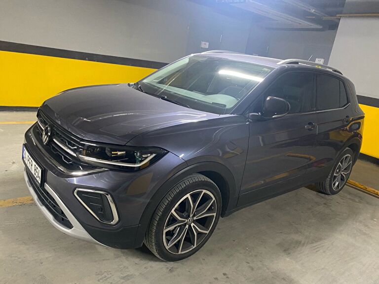 VOLKSWAGEN T-CROSS