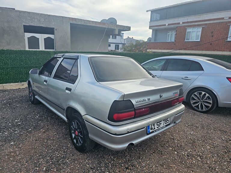 RENAULT 19