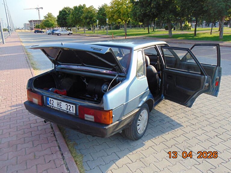LADA SAMARA
