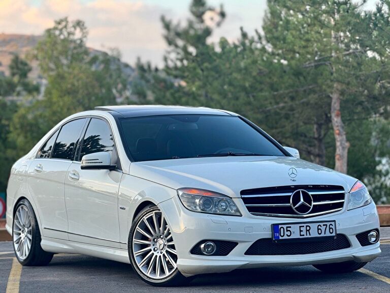 MERCEDES-BENZ C-SERISI
