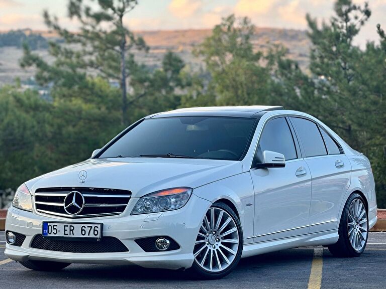 MERCEDES-BENZ C-SERISI
