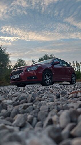 CHEVROLET CRUZE