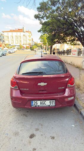 CHEVROLET CRUZE