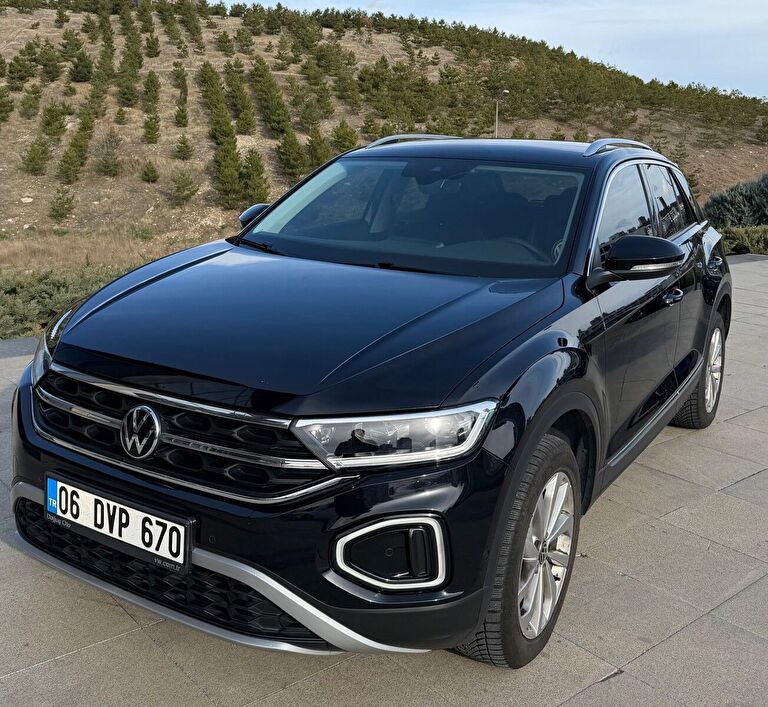 VOLKSWAGEN T-ROC