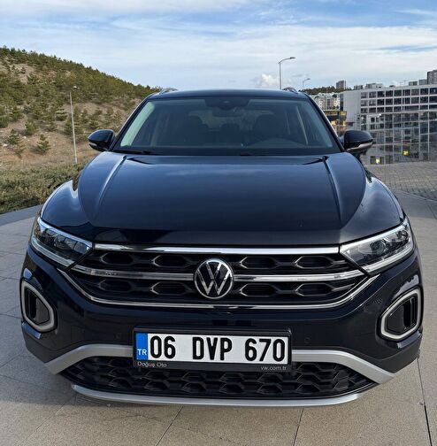 VOLKSWAGEN T-ROC