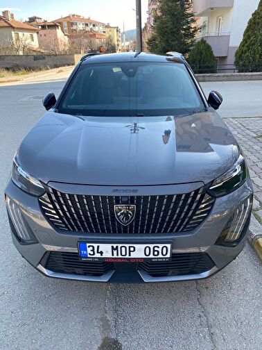 PEUGEOT 2008