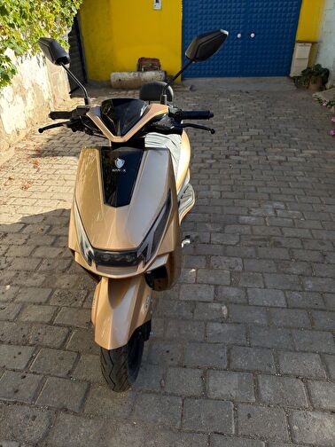 Nanok Eva 125