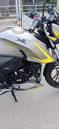 TVS Apache RTR 200