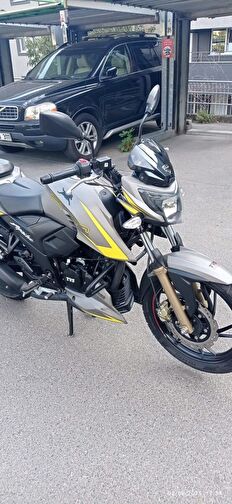 TVS Apache RTR 200