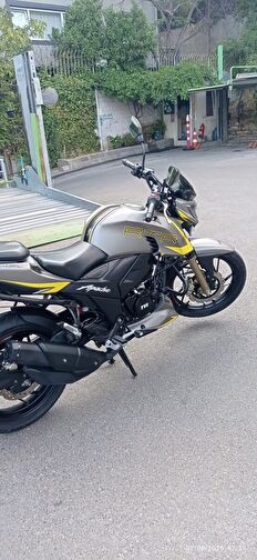 TVS Apache RTR 200