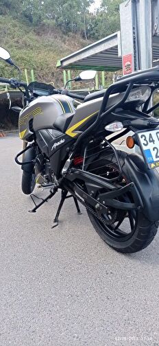 TVS Apache RTR 200