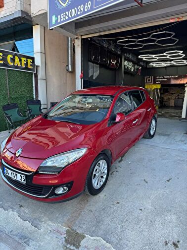 RENAULT MEGANE