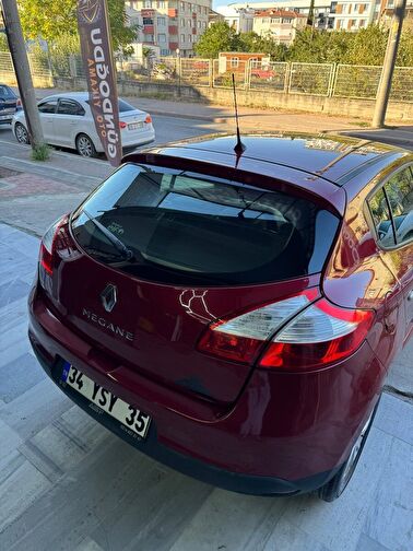 RENAULT MEGANE