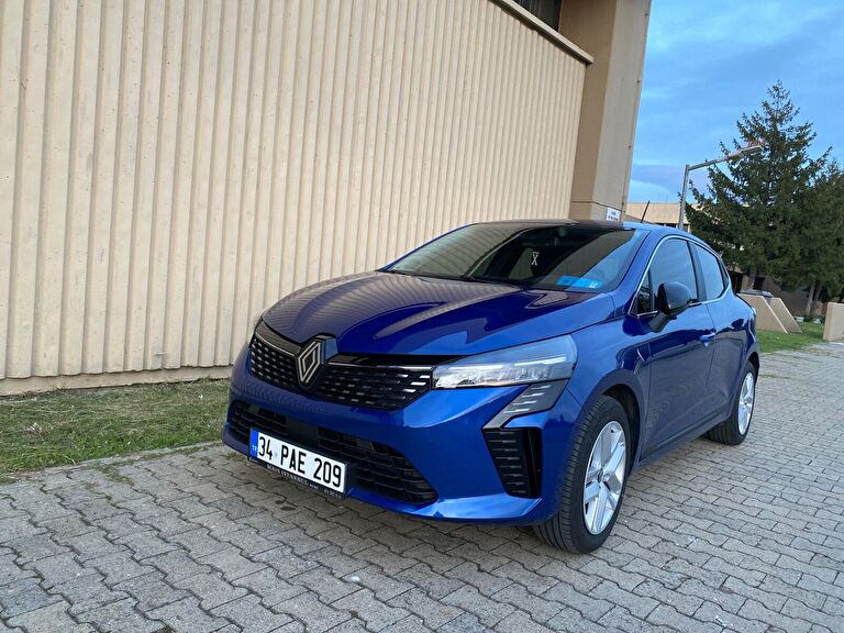 RENAULT CLIO