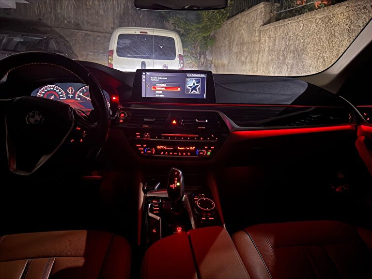 BMW SERIES 5