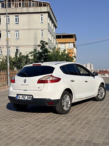 RENAULT MEGANE
