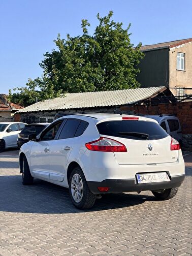 RENAULT MEGANE