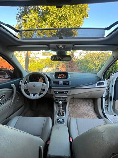 RENAULT MEGANE