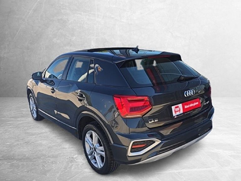 AUDI Q2