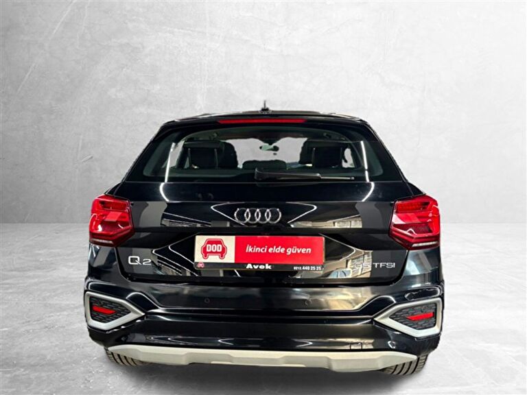 AUDI Q2