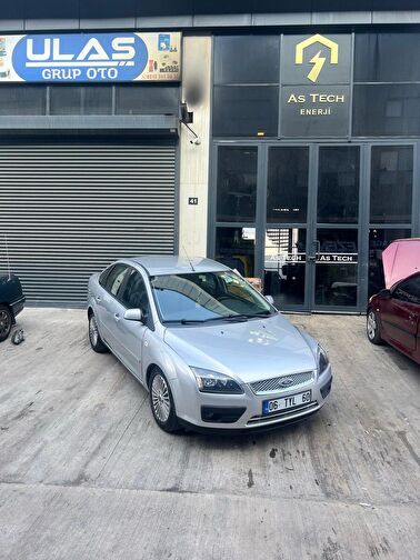 FORD FOCUS