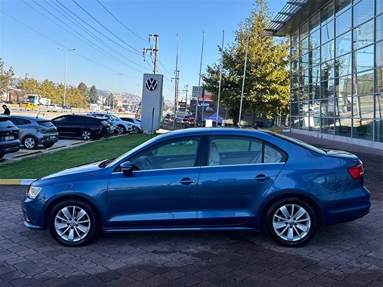 VOLKSWAGEN JETTA