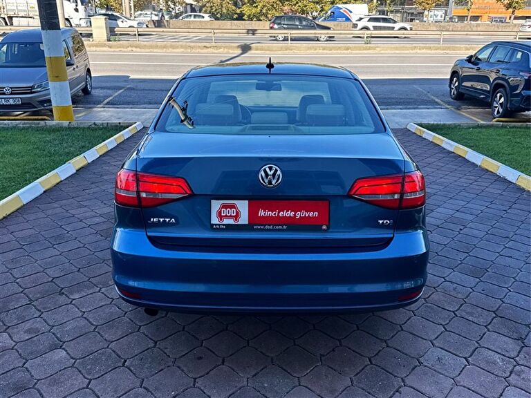 VOLKSWAGEN JETTA