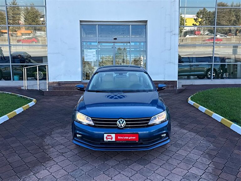 VOLKSWAGEN JETTA