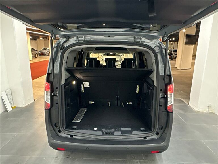 FORD TOURNEO COURIER