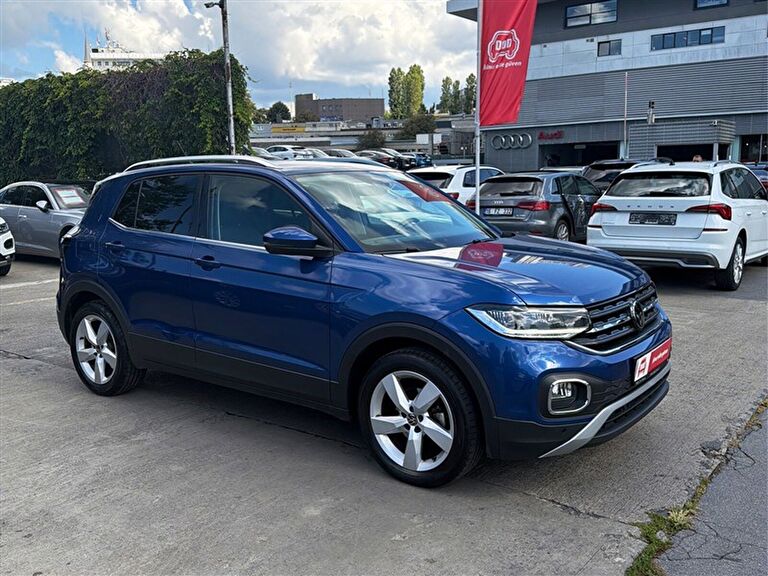 VOLKSWAGEN T-CROSS