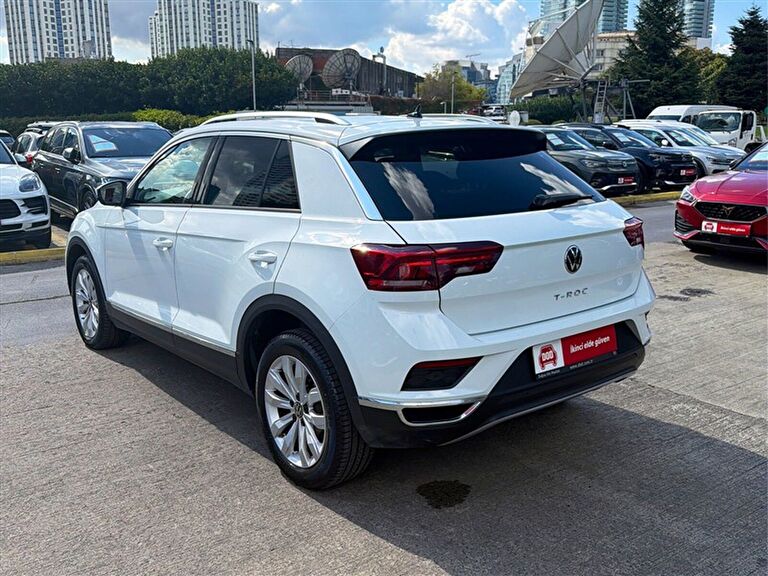 VOLKSWAGEN T-ROC