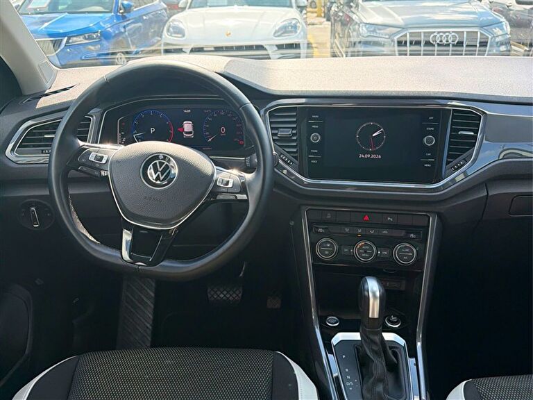 VOLKSWAGEN T-ROC