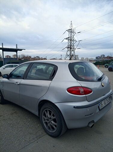 ALFA ROMEO 147