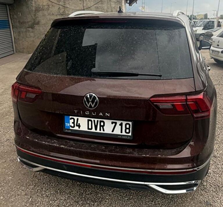 VOLKSWAGEN TIGUAN